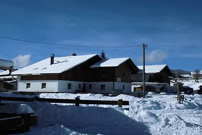 Vakantieappartement in Krün met zwembad