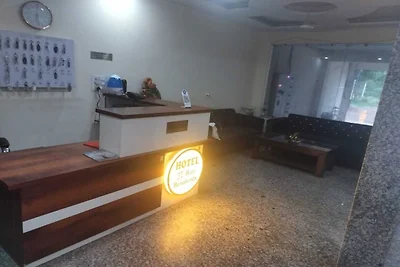 Hotel O Sector 52 Chandigarh