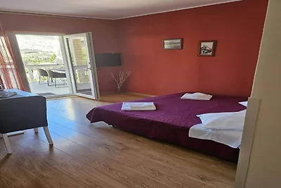Wohnung in der Küstenstadt Grebastica