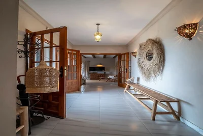 Villa con giardino e piscina privata ad...