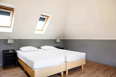 Vrijstaand vakantiehuis aanlegsteiger en...