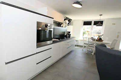 Luxuriöse Ferienwohnung mit Terrasse, Wiek