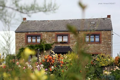 Ferienhaus in Mettet mit Garten