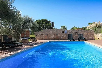 Ferienhaus in Pavicini mit Schwimmbecken