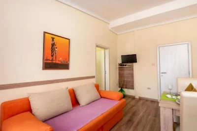 Villa Goldfield - One Bedroom Apartment with ...