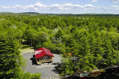 Chalet aan Dean Lake