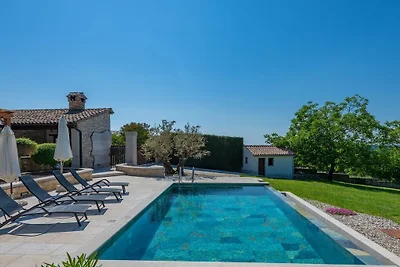 Ferienhaus in Žminj mit Schwimmbecken