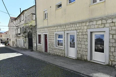 Charming Sinj Town Studio Apartments - Studio...