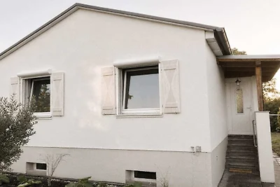 Vakantiehuis in Teltow met zwembad