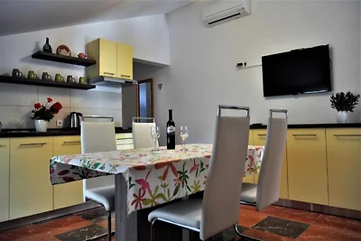 Apartments Belicka - Two Bedroom apartment wi...
