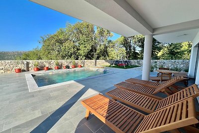 Grande casa vacanze con piscina e terrazza