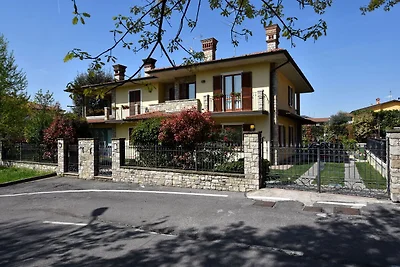 Luxuriöse Villa in der Lombardei mit...