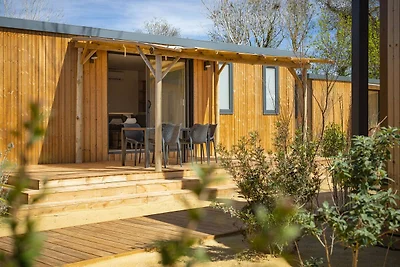 Chalet moderno con airco, in un villaggio tur...