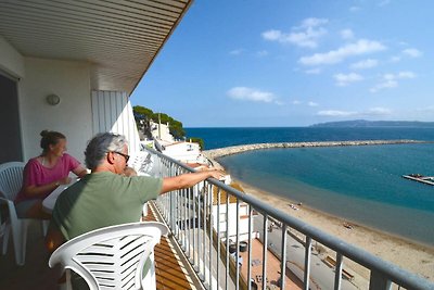 Wohnung in Estartit mit Meeresstrand