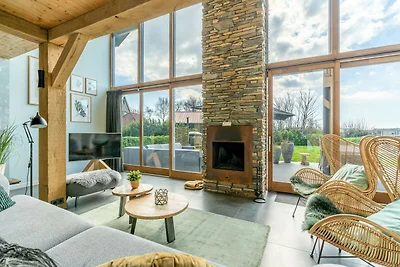 Stilvolle Übernachtung mit Whirlpool und stim...