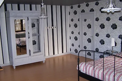 Geräumige Villa mit Sauna in Poperinge