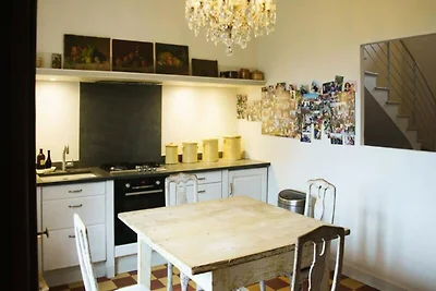 Haus in Lourmarin mit Schlossblick