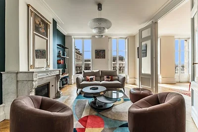 Hochwertige Wohnung mit Blick auf den Place...