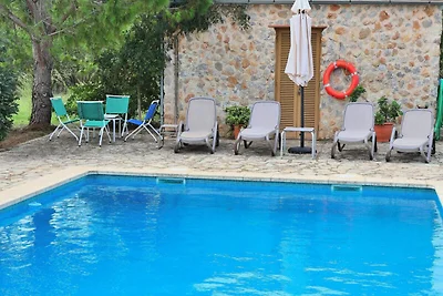 Haus in Buger mit privatem Pool und Garten