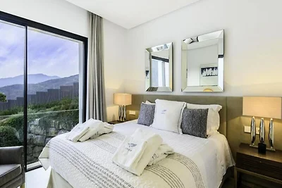 Villa in Monte Mayor mit beheiztem Pool