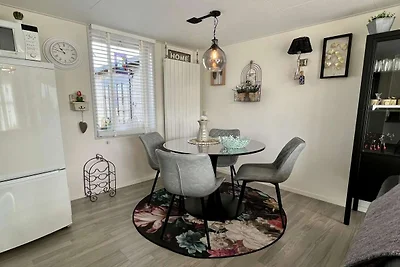 Schöner Bungalow mit gemütlicher Terrasse