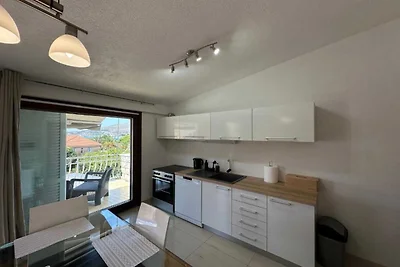Studio Apartment with Balcony (6)