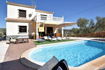 Villa moderna a Villanueva del Trabuco con...