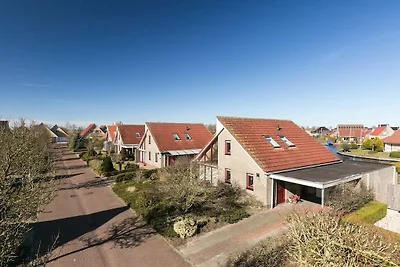 Ferienhaus in Koudum mit Schwimmbecken