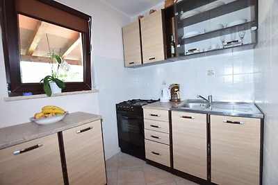 Charmante Villa mit Pool in Zbandaj