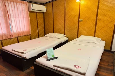 Privates Zweibettzimmer| Einfach und sauber