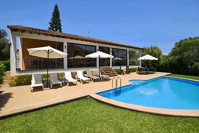 Villa in Son Servera met Zwembad & Stranden