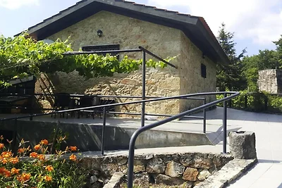 Maison en Pierre près de la Rivière Caima