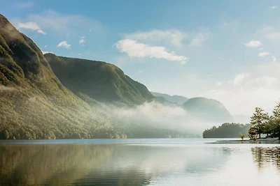 Luxus-Chalet mit Whirlpool am Bohinjer See