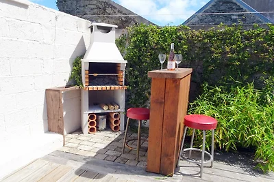 Steinhaus in Bricqueville nahe Sandstrand