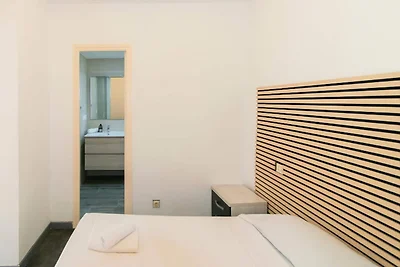 Wohnung in Roses mit Pool und Terrasse