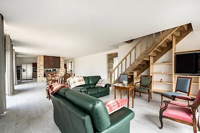 Ferienhaus in Cercy-la-Tour mit Terrasse