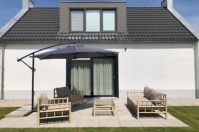 Villa in der Nähe von Stränden und Golfplatz