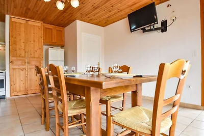 Bella casa vacanza con piscina a Argeliers