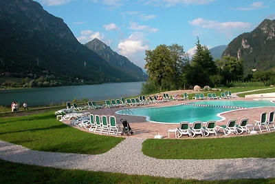 Schצne Wohnung in Idro mit Pool