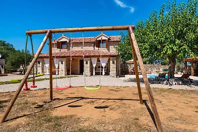 Rustikale Villa mit Pool der Nähe des...