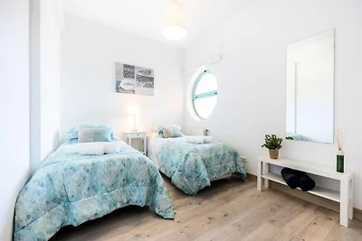 Apartment in Albufeira Marina mit Pool