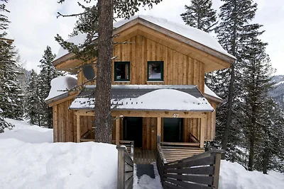 Chalet spazioso con vasca idromassaggio
