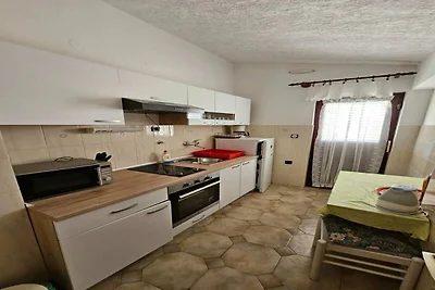 Geräumige Wohnung in Tribunj