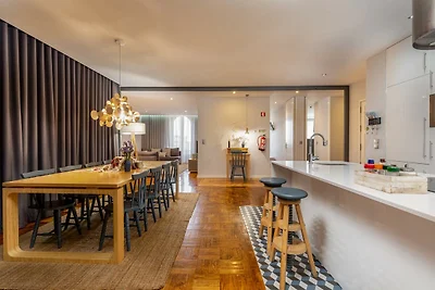 Geräumige Wohnung mit Balkon in Porto