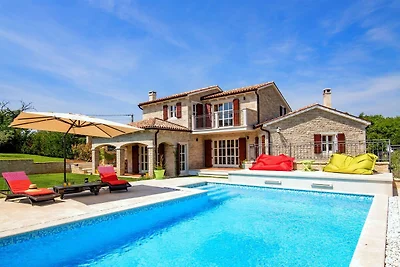 Wunderschöne Villa mit privatem Swimmingpool