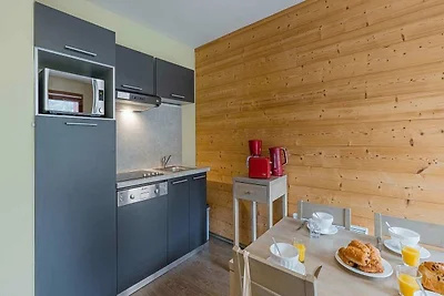 Moderno studio con lavastoviglie nel centro d...