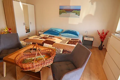 Moderne Ferienwohnung mit Grill en Raków