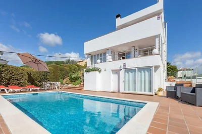 Villa mit privatem Pool in ruhiger Lage