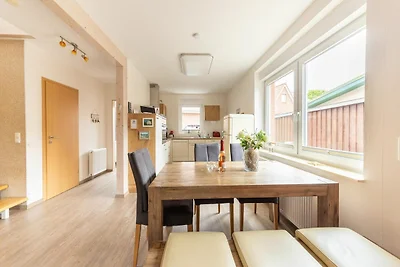 Modernes Ferienhaus mit Sauna in Wiek am Meer