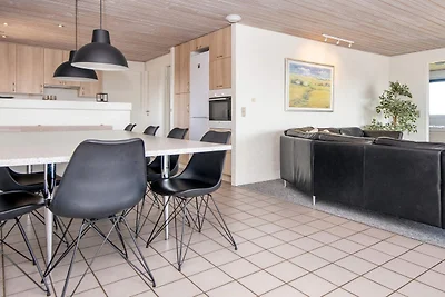 12 Personen Ferienhaus in Harboøre-By Traum